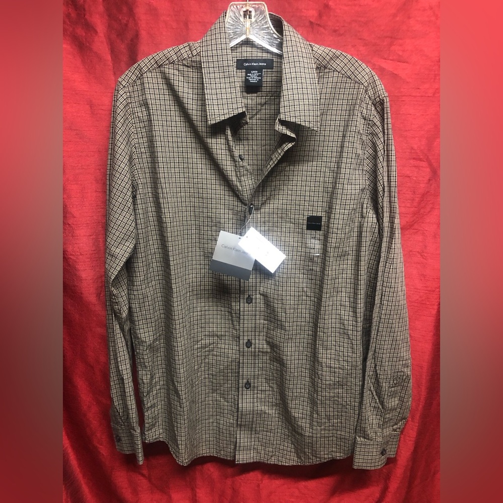 NWT Men’s Calvin Klein Jeans plaid dress shirt